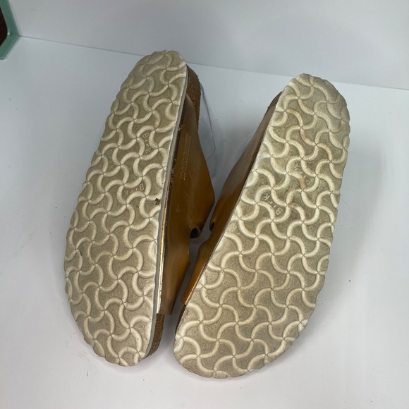 Women’s Gold Arizona Birkenstocks size 40 - Picture 4 of 7
